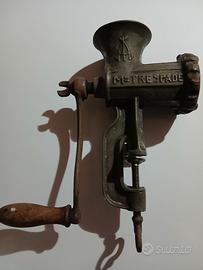 Antico tritacarne TRE SPADE