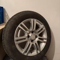 Gomme estive e cerchi in lega Opel 185/65 R 15