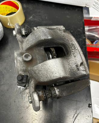 Pinze e dischi anteriori bmw f40 26.000km