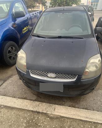 Ford per pezzi di ricambio