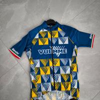 abbigliamento ciclismo vario