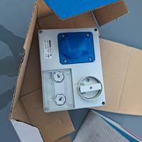 presa industriale gewiss 16 A ip44 con fusibile