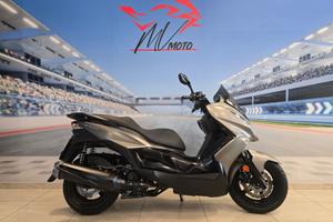 Kawasaki J300 06/2017 - Km 10800