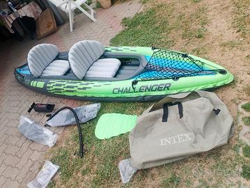 canoa a remi e pinna direzionale 