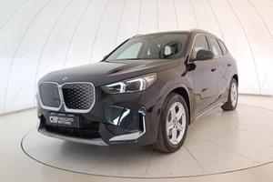 BMW iX1 edrive 20 X-Line