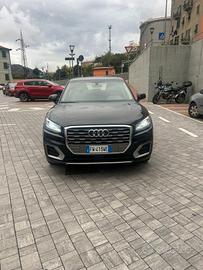 Audi Q2 30 TDI Identity Black