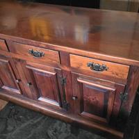 Cassettiera in legno massello