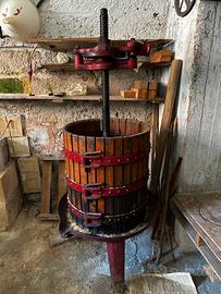 Torchio a mano per uva 50 cm