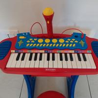 Tastiera Bontempi per bambini.