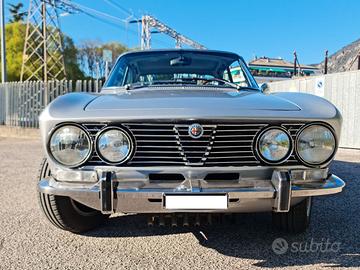 Alfa Romeo GTV 2000 anno 1972 epoca