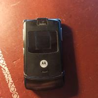 Motorola RAZR V3 – incompleto, per ricambi o colle