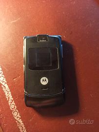 Motorola RAZR V3 – incompleto, per ricambi o colle