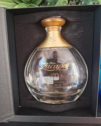 bottiglia vuota rum zacapa xo