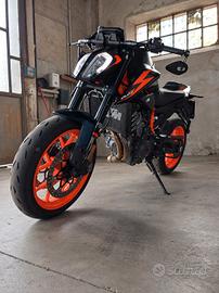KTM Duke 890 R
