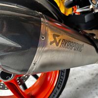 Terminale di scarico akrapovic ktm 1290 duperduke