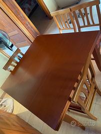 Tavolo allungabile +4 sedie