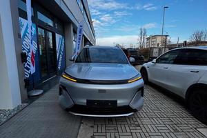 GEELY Starray EM-i Launch Edition