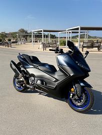 Yamaha TMAX 560 2023