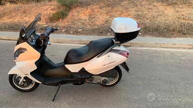 Aprilia Atlantic 300 sport a iniezione