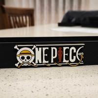 espositore one piece kinder 