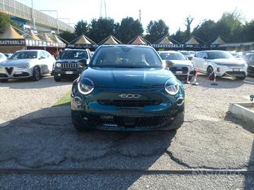 Fiat 600 Hybrid DCT MHEV La Prima