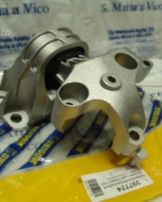 Supporto Motore Dx Dacia Duster 1.5dci 8200805809