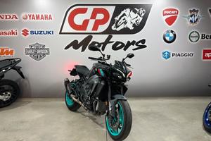 Yamaha MT-10 Cyan Storm 165CV AKRAPOVIC