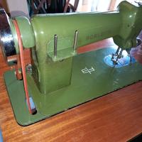Macchina da cucire meccanica Borletti con mobile