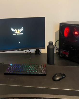 Pc Assemblato Desktop Gaming + accesori e tavolo