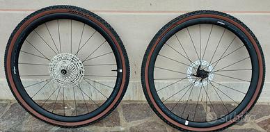 cerchi fulcrum soniq Al con Pirelli S e pacco 1051