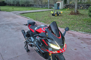 Aprilia rs 660 factory