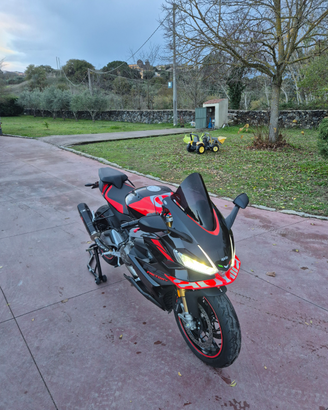 Aprilia rs 660 factory