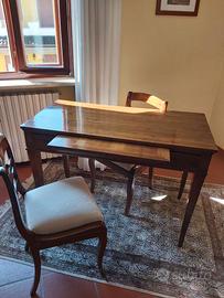 Tavolo + sedie in legno di noce