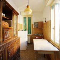 Mobili cucina e frigorifero