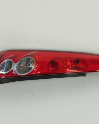 Fanale post sx FORD FIESTA V '05
