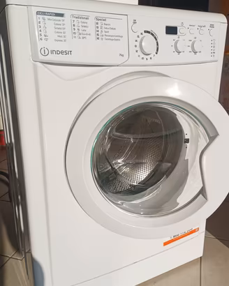Lavatrice Indesit 7 kg come nuova!!