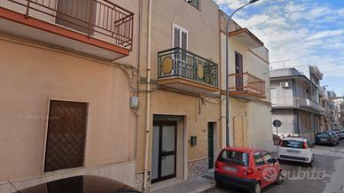 NUOVO PREZZO Indipendente Su 3 livelli + terrazza