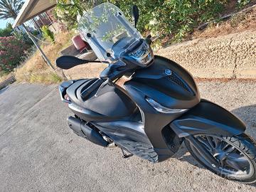 Beverly S 400