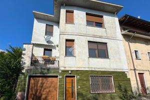 CASA SEMINDIPENDENTE A PIETRA DE' GIORGI