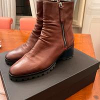 Stivaletto Halmanera cuoio con tacco blu