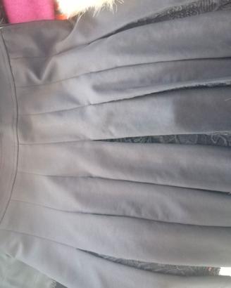 Gonna a pieghe elegante e sbarazzina