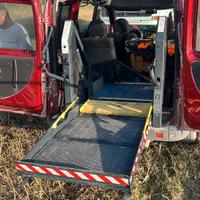 pedana per disabili completamente automaticoa