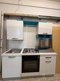 Cucina 180 cm con elettrodomestici
