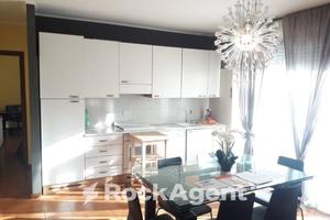 PASTORELLO DI LANGHIRNO (PR) - BILOCALE CON TERRAZ