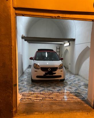 Locale commerciale box