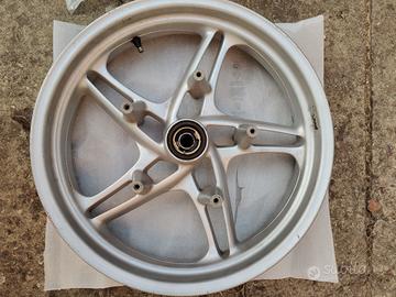 Titolo: Cerchio Anteriore Originale BMW F800 S / S