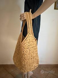 Borsa shopper in rafia - ad uncinetto.