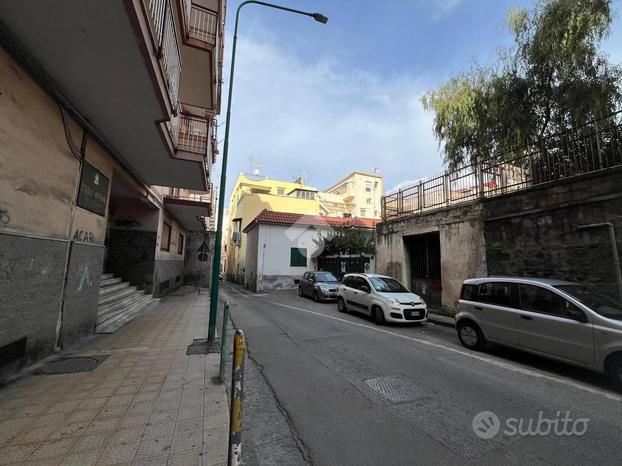 POSTO AUTO A TORRE DEL GRECO