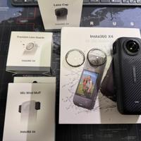 Insta 360 X4 con diversi accessori