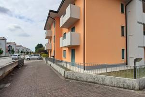 Palazzolo dello Stella appart.CON CUCINA ARREDATA